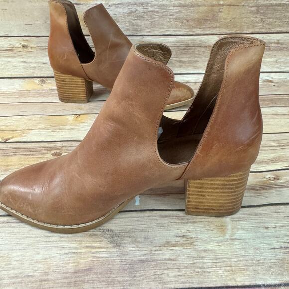 Deltan Womens Brown Distressed Leather Stacked Heel Western Ankle Boots Size 7M - Picture 5 of 12